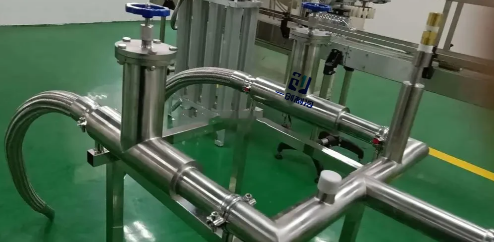 Liquid nitrogen vacuum insulation pipe